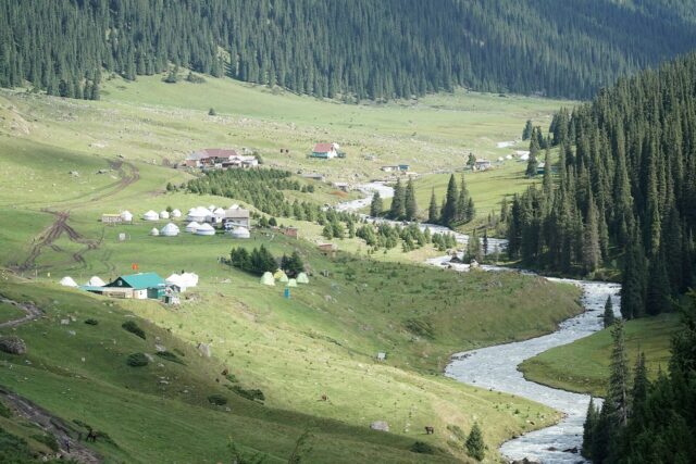 Altyn-Arashan: Hot Springs Valley Above Karakol