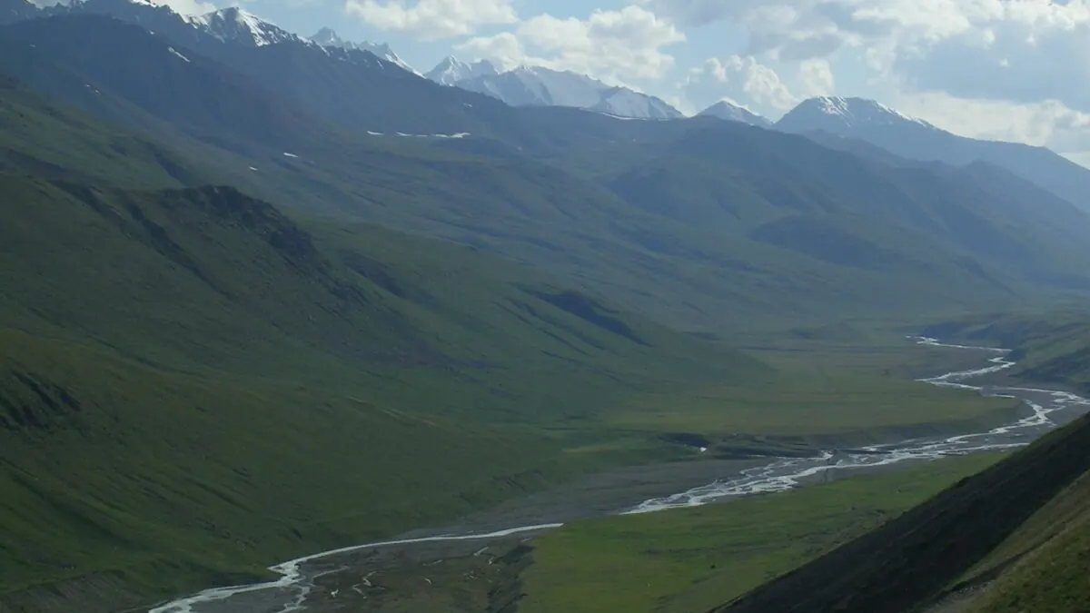 Chong-Kemin Valley Trek: Jailoo and Horses