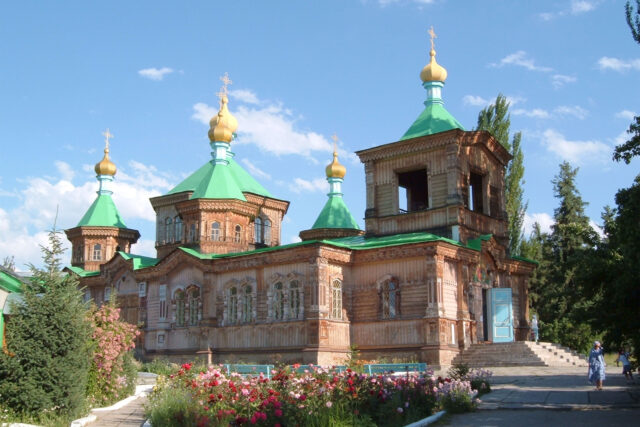 Karakol Travel Guide: Gateway to the Tian Shan (2026)