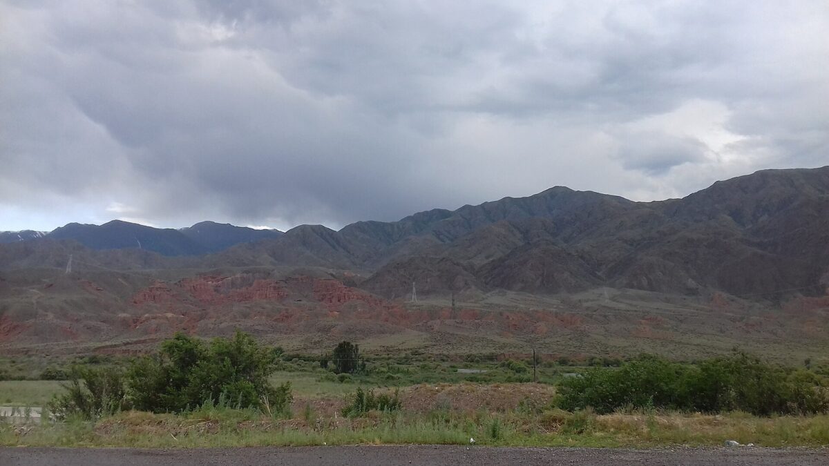 konorchek canyons hike