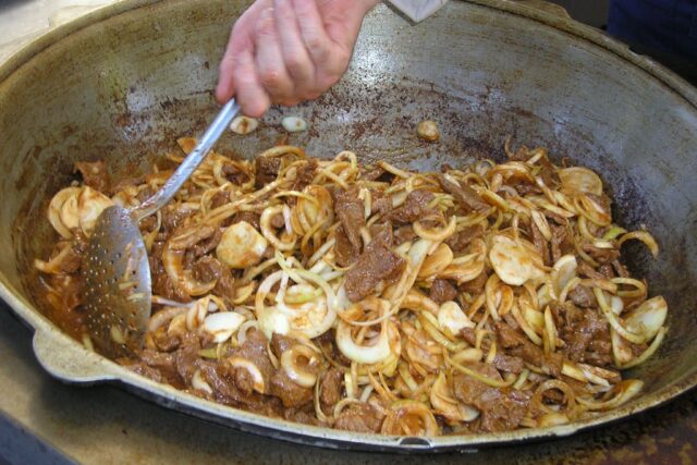 Kuurdak: Kyrgyzstan’s Fried Meat and Potato Dish