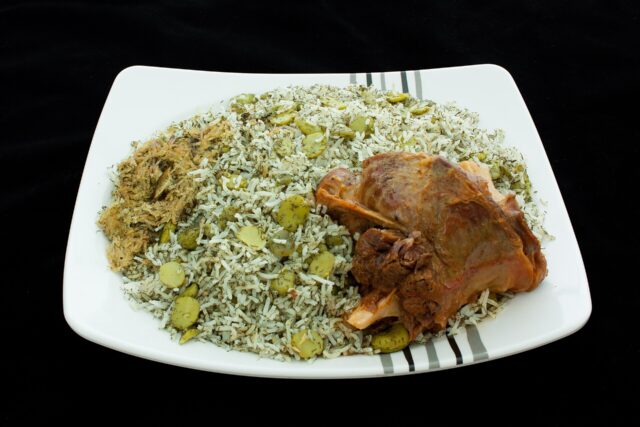 Plov in Kyrgyzstan: Kazan Rice, Timing, and Where to Eat