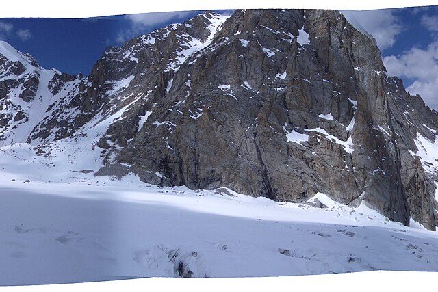 Ratsek Hut Trek: Ala-Archa’s Alpine Overnight